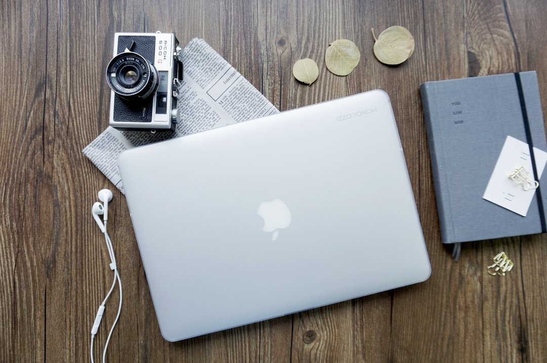 Lucid | 半透明哑面硬壳MacBook Air 13"USB-C (2018-2020) -透明 - 平板/电脑保护壳 - 塑料 白色
