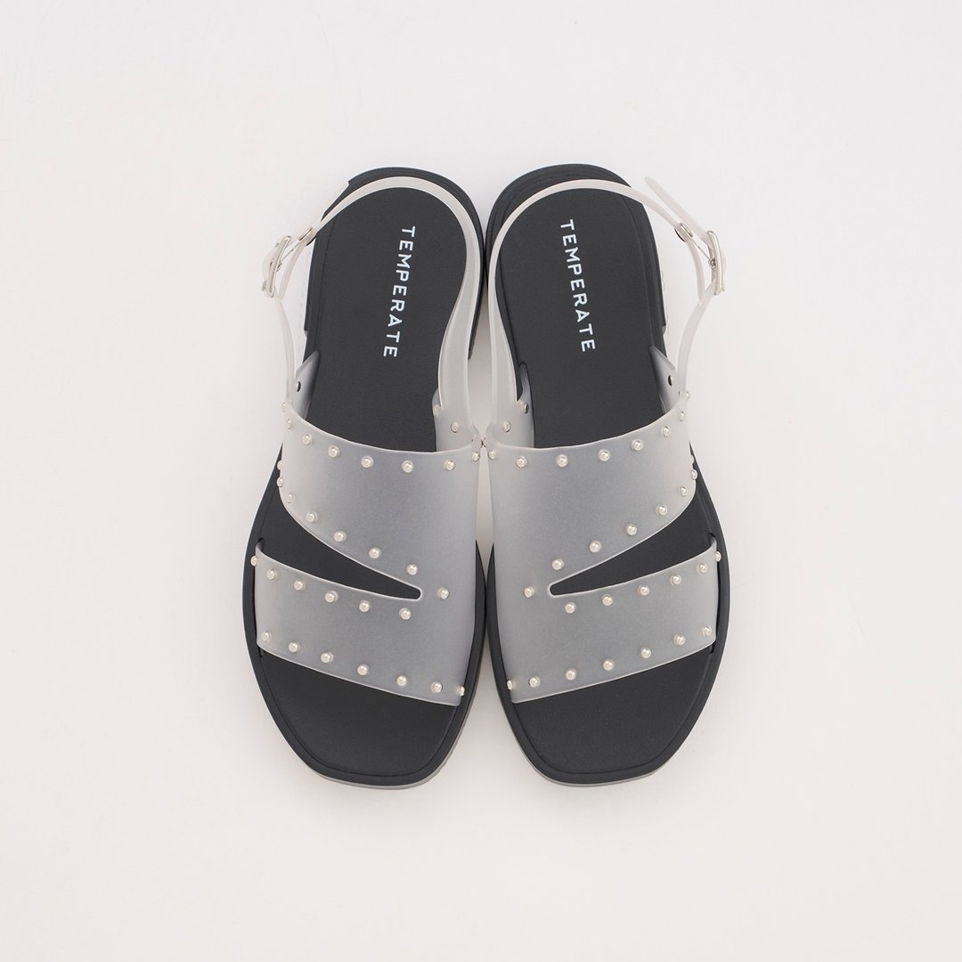 ISSAC (透明款) PVC 铆钉凉鞋 - 拖鞋 - 防水材质 透明