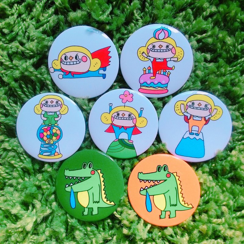 NEW 花大鼻图案徽章(4.4厘米) - 徽章/别针 - 塑料 多色