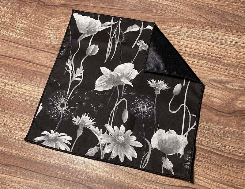 黑白画映 花卉 口袋巾 Pocket Square - 领结/领巾 - 棉．麻 黑色