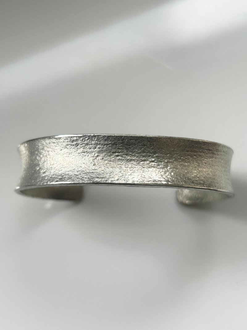 锡制手镯“tin”round - 手链/手环 - 其他金属 