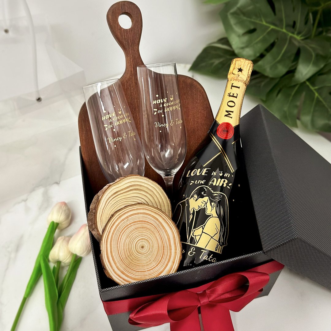 乔迁礼物| Moet香槟酒对杯 定制化  纪念礼物 送女友 浪漫 送朋友 - 酒类 - 玻璃 