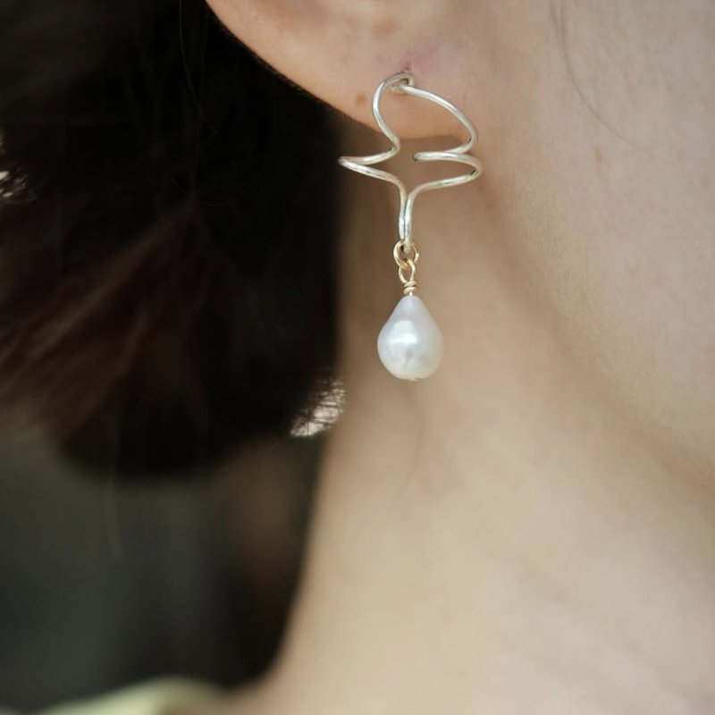 卷卷旋律 珍珠耳环 14K Gold-Filled - 耳环/耳夹 - 珍珠 白色