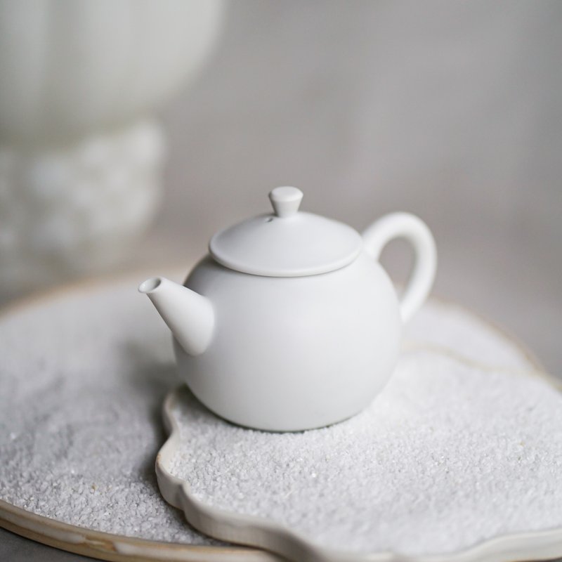 【琅茶谨制】八周年纪念新壶 | 岩雪 : 皑皑雾白 - 茶具/茶杯 - 瓷 白色