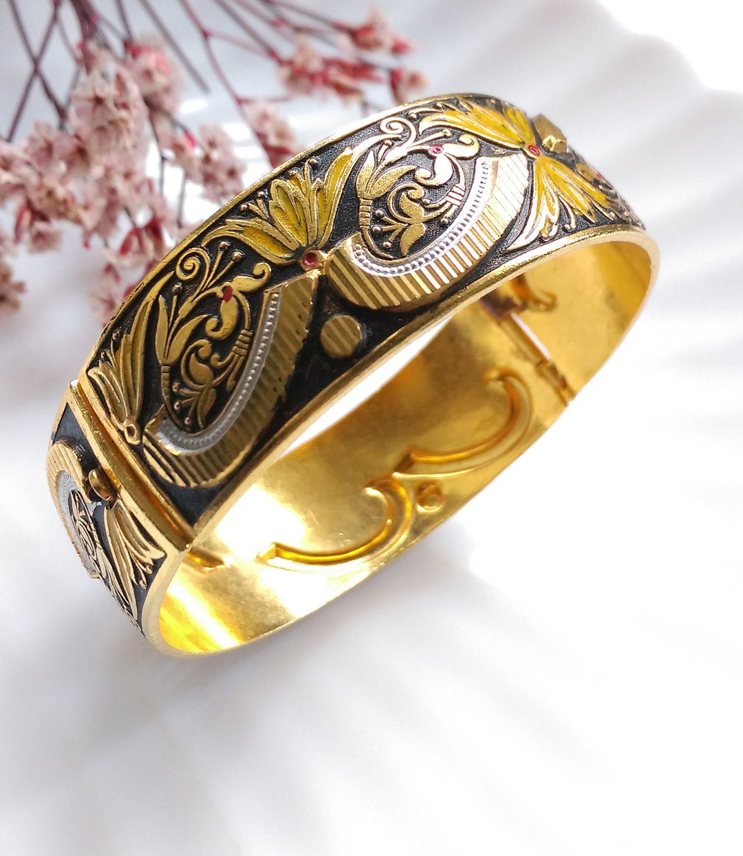 DAMASCENE  西班牙大马士革首饰 黑金花叶手环。西洋古董饰品 - 手链/手环 - 其他材质 金色