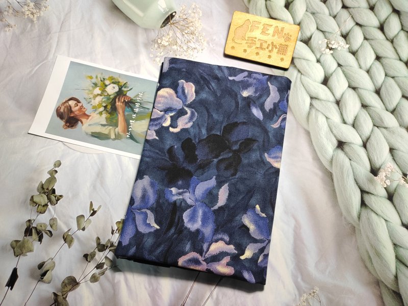 花朵系列-美国薄棉布暗紫奇幻花款布书套-布书衣可适用A5-25K笔记 - 书衣/书套 - 棉．麻 