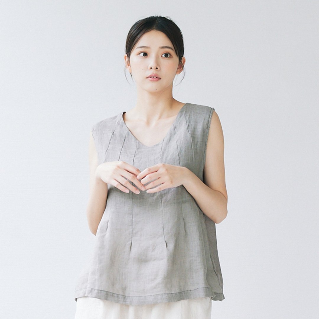 【Simply Yours】V领苎麻斜折背心 灰F - 女装背心 - 棉．麻 灰色
