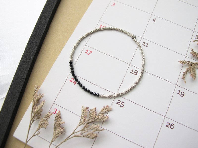 黑尖晶石 925纯银【黑圆小银片】避邪 聚财 净化 加强自信心 - 手链/手环 - 水晶 黑色