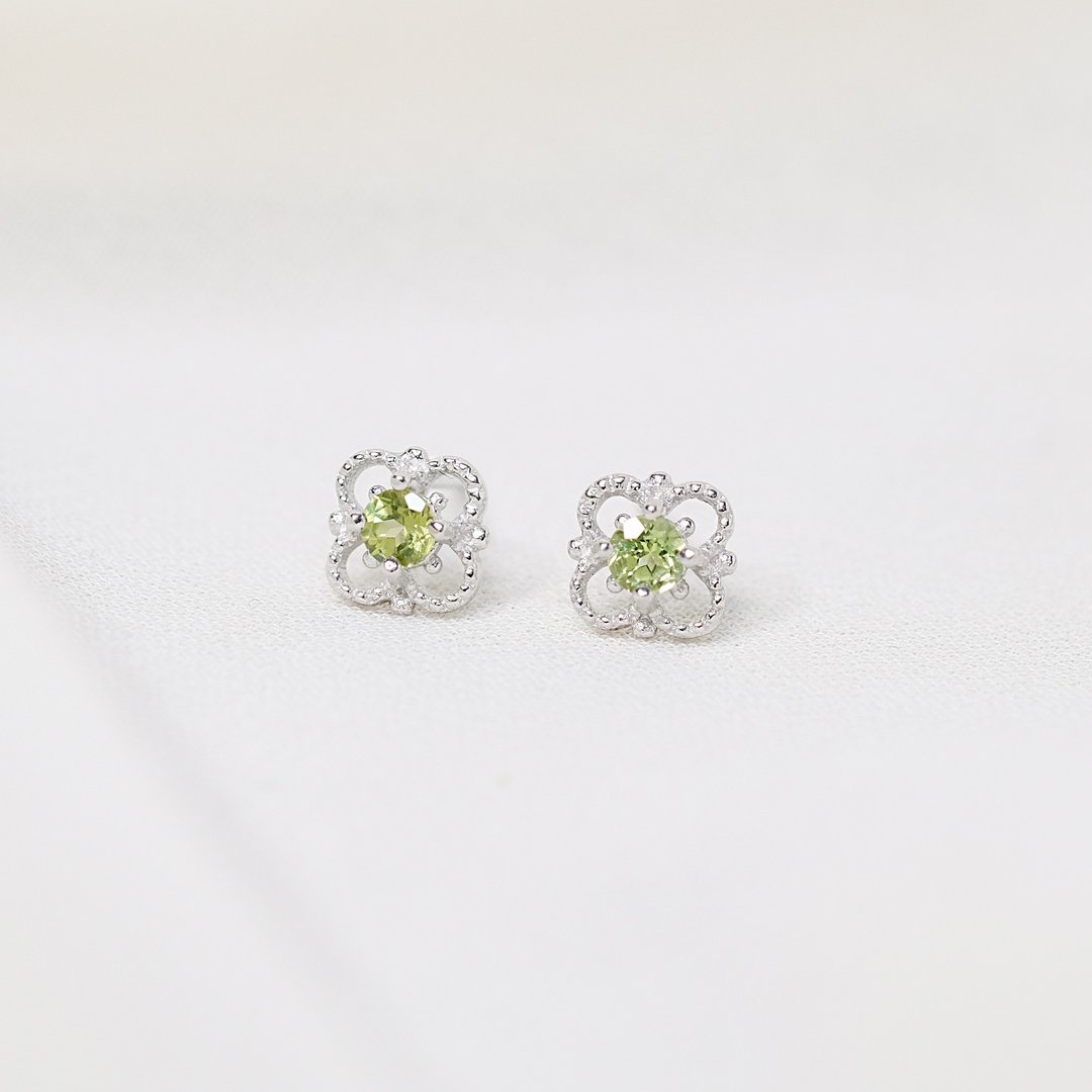 橄榄石 Peridot 925纯银 耳环 古典花纹 8月诞生石 - 耳环/耳夹 - 纯银 银色