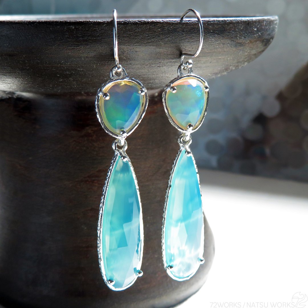 缀珠石 & 玉髓 耳环 / Opal and Chalcedony earring - 耳环/耳夹 - 宝石 蓝色