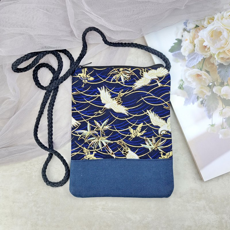 电话包/肩背包/斜背包/手机袋 / 手机包 ~ 仙鹤  (PB-018) - 侧背包/斜挎包 - 棉．麻 蓝色