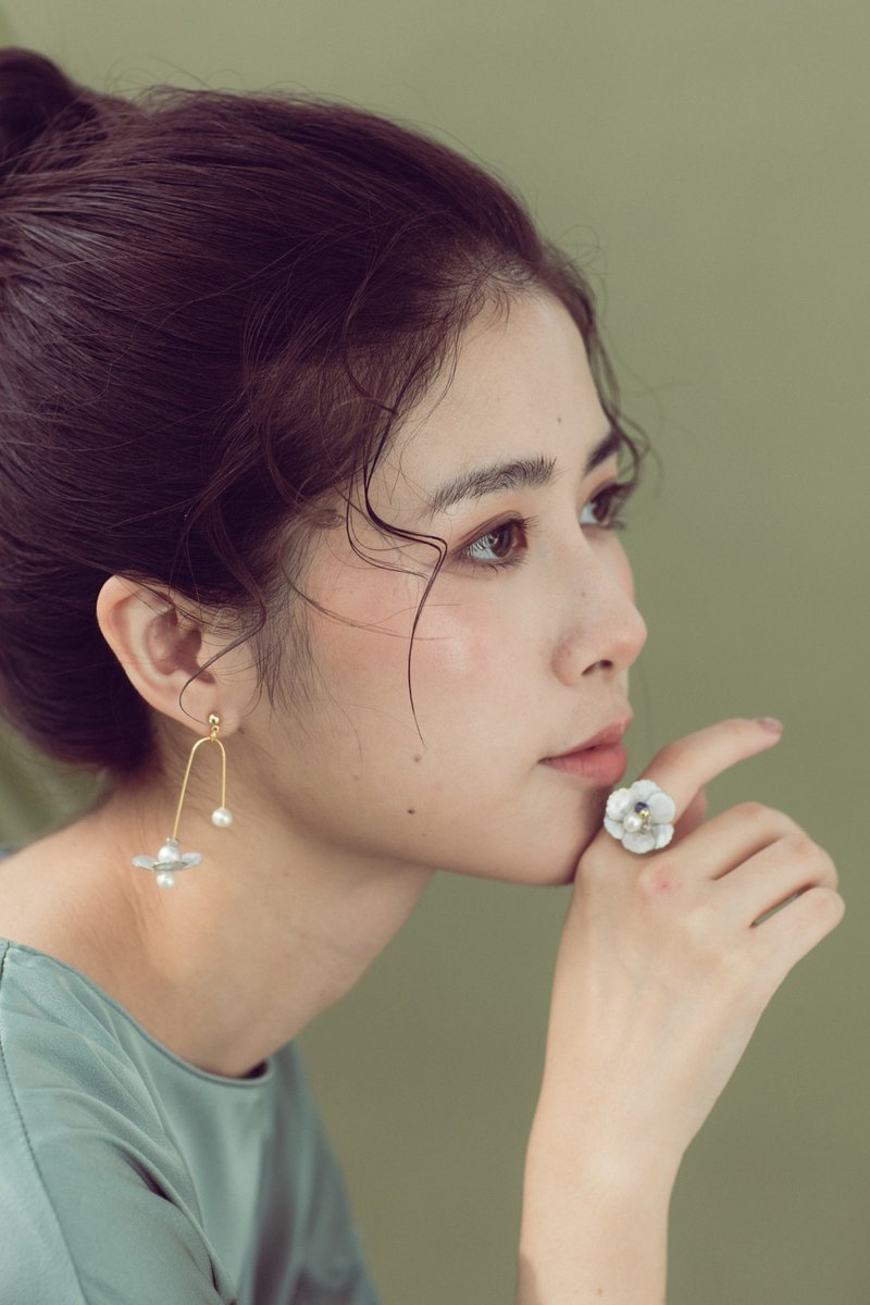 Febbi 圆舞曲系列- 音符 - 耳环/耳夹 - 珐琅 多色