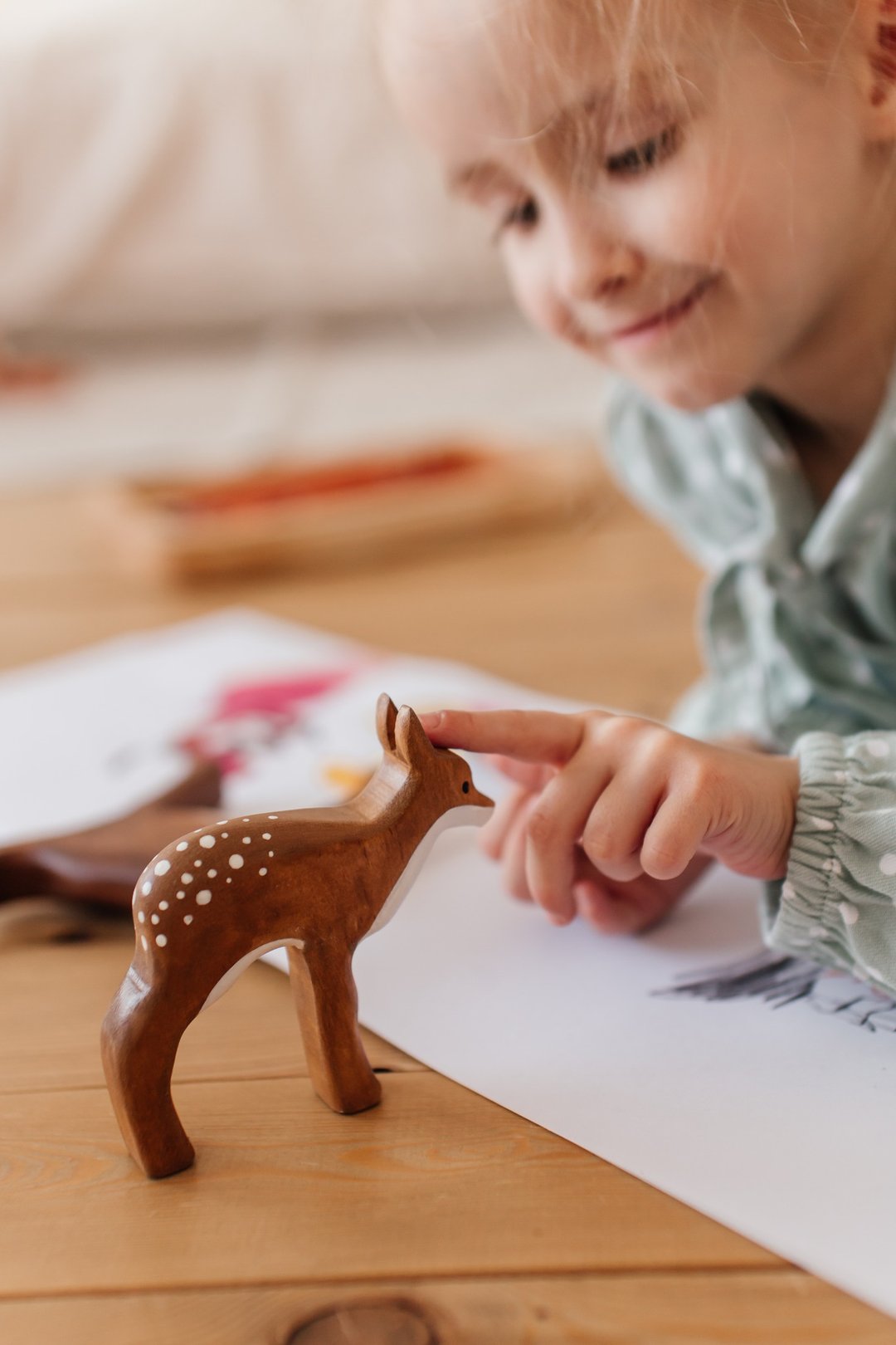 Wooden fawn figurine (1 pcs) - Wooden deer toy - Wood animals - Woodland animals - 玩具/玩偶 - 木头 咖啡色