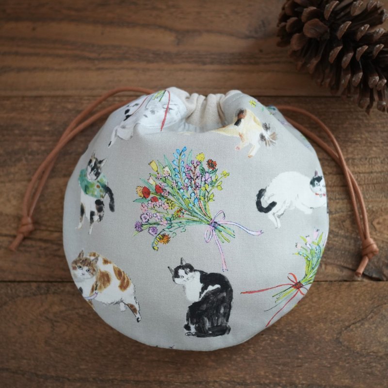 猫咪与花束纯棉 棉麻 束口袋 小收纳袋 - 化妆包/杂物包 - 棉．麻 多色