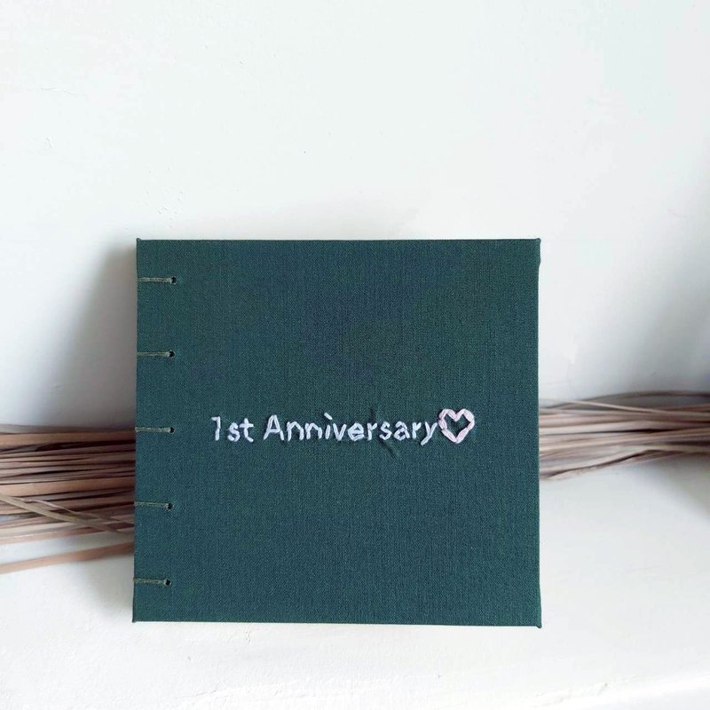 生日小书卡 万用卡 纪念日 手工书 birthday card 订制 情人节 - 卡片/明信片 - 纸 多色