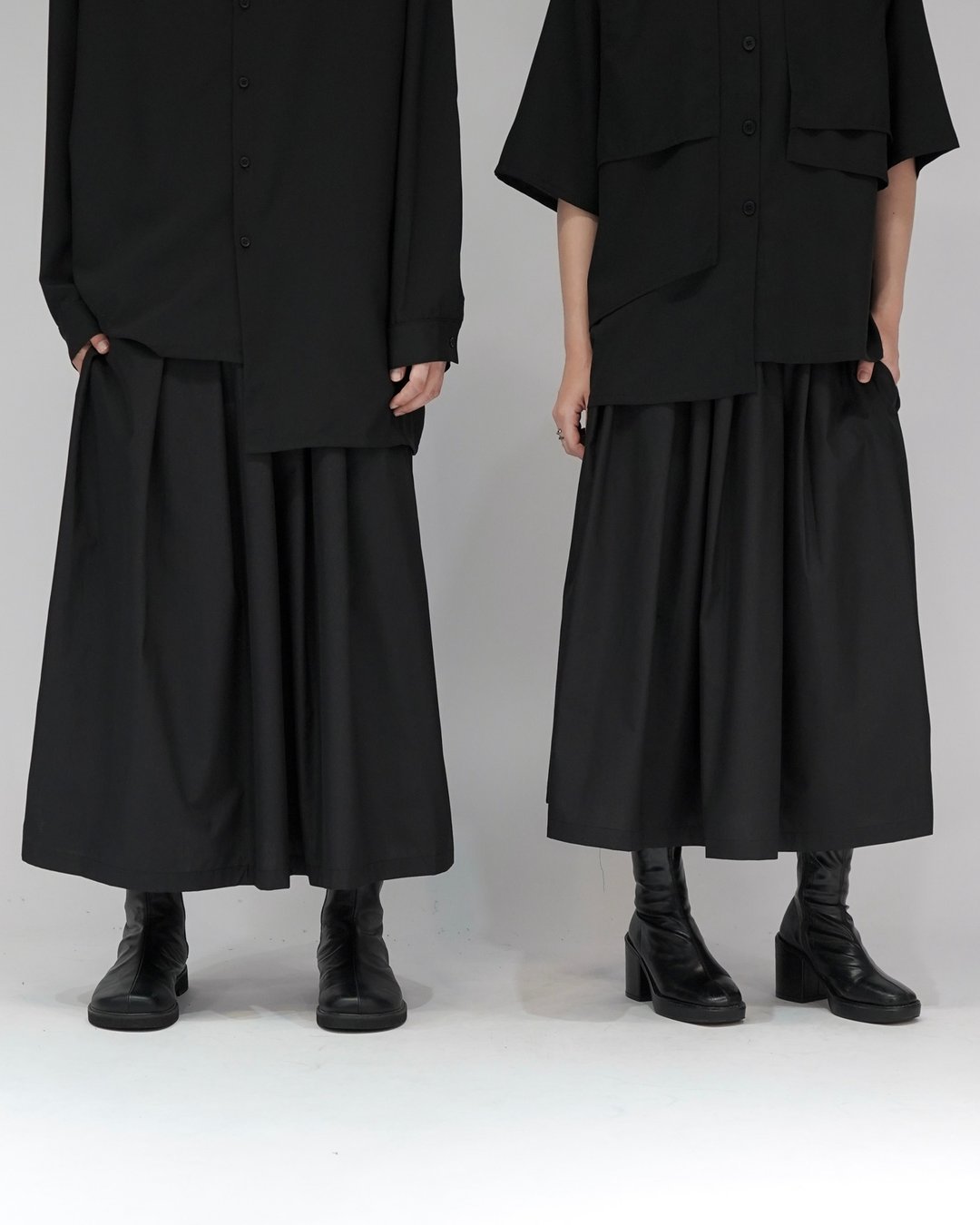 MUKK DESIGN 硬挺A字裙 - 裙子 - 棉 黑色