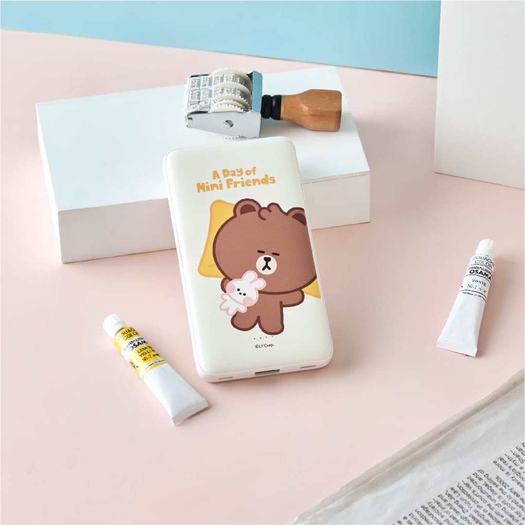 LINE FRIENDS MINI-熊大的午睡时光双线快充10000mAh行动电源 - 充电宝/传输线 - 塑料 多色
