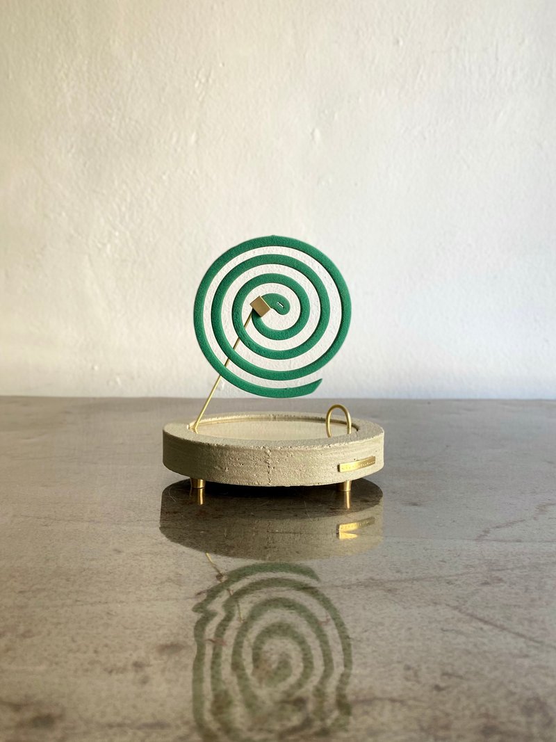 incense stand &Mosquito coil stand M O - 香薰/精油/线香 - 铜/黄铜 金色