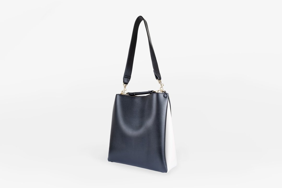 Two-Tone Tote 素皮革拼色手提包 侧背包 黑色x米白色 - 手提包/手提袋 - 人造皮革 黑色