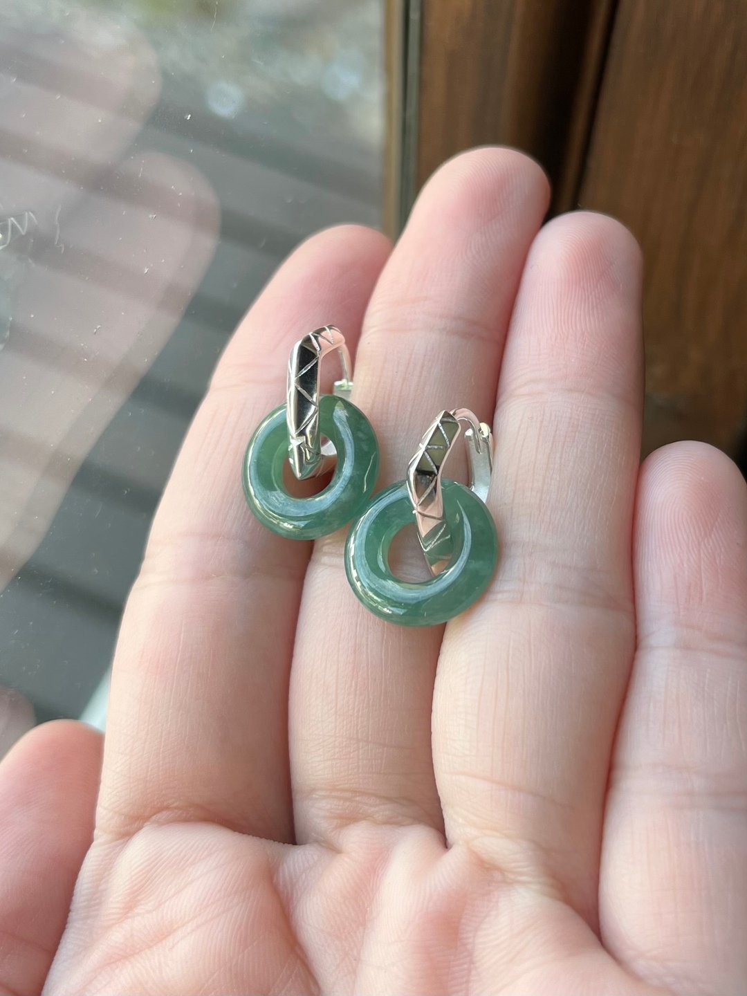I 沧海 I 天然冰种深湖绿翡翠平安扣耳环 危地马拉翡翠A货 - 耳环/耳夹 - 玉石 绿色