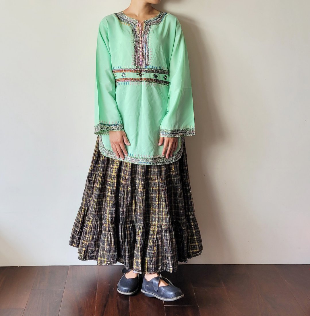 BajuTua /古着/ Balochi 骨董圆镜手工刺绣上衣 - 女装上衣 - 聚酯纤维 绿色