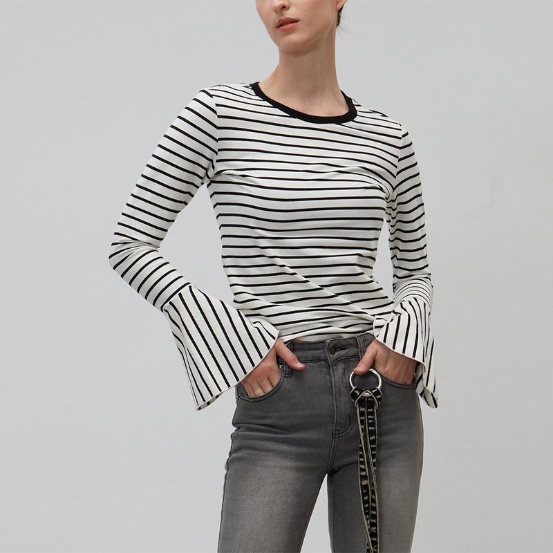 喇叭袖型条纹棉质上衣(白)│Who Cares 台湾服饰品牌 - 女装上衣 - 棉．麻 白色