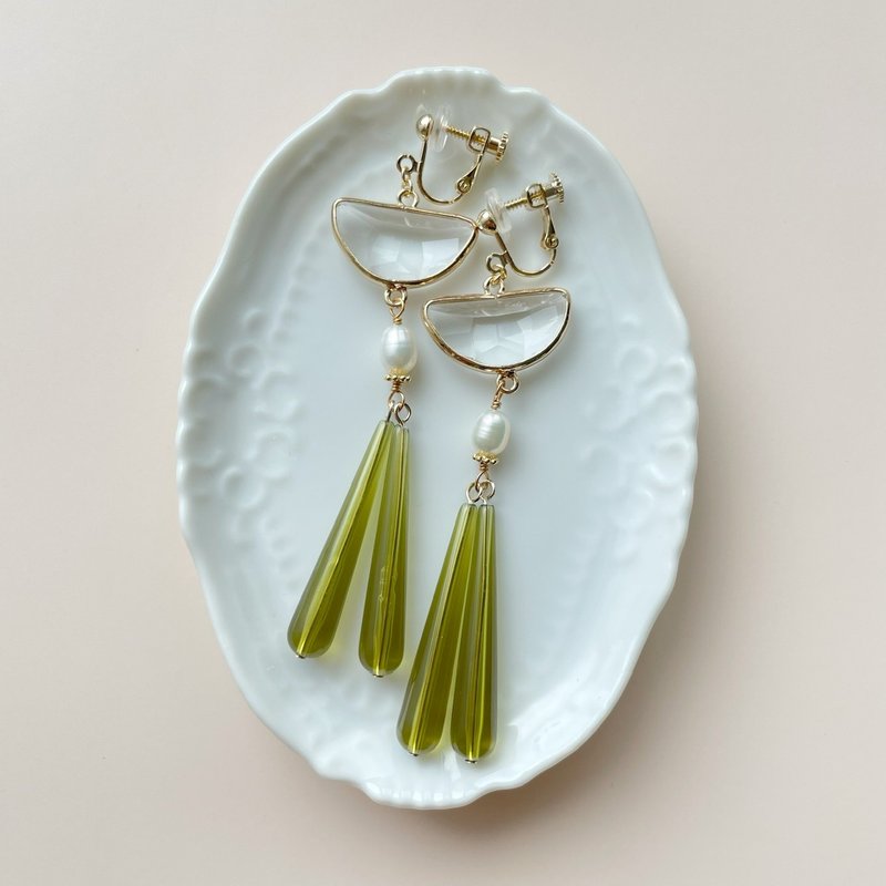 Clear olive tassel earrings earrings / Clip-On - 耳环/耳夹 - 压克力 绿色