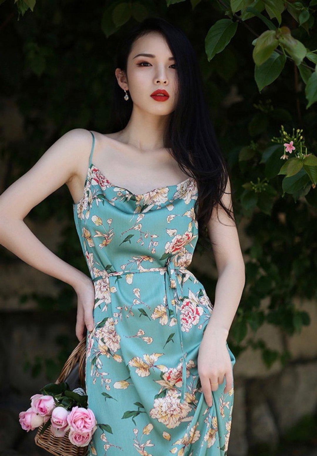 。莫兰迪物语。vintage洋装复古印花缎面吊带裙中长连衣裙 - 居家服/睡衣 - 丝．绢 