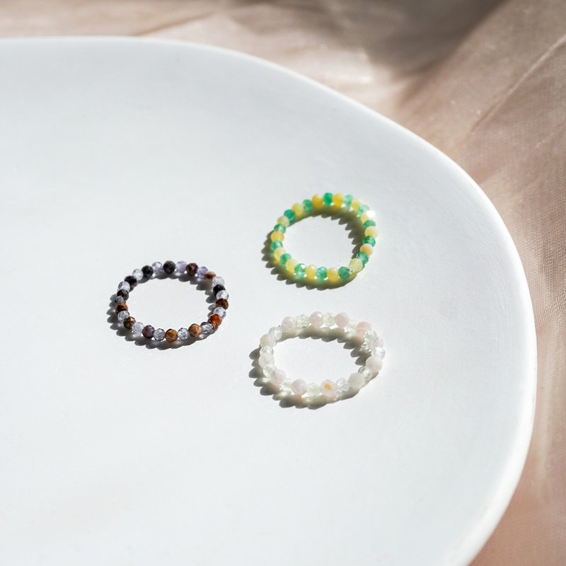 仲夏夜之梦 紫锂辉 葡萄石 蛋白石 祖母绿 堇青石 彼得石 水晶戒 - 戒指 - 水晶 多色