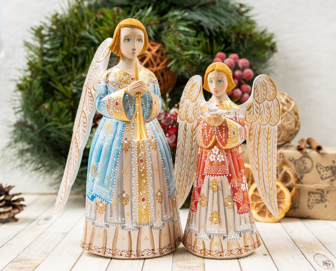Wood carved figure angel, Wood Angel sculpture, Carved angel figurine decor - 玩偶/公仔 - 木头 