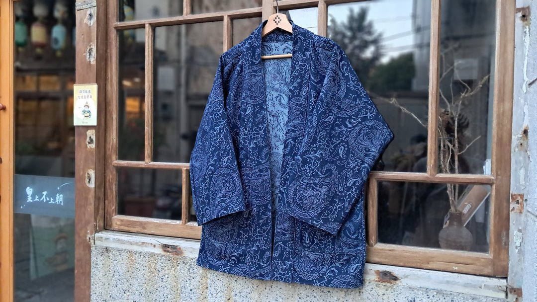 AMIN'S SHINY WORLD 藏青丹宁不规则变形虫提花KIMONO  Reversibl - 男装外套 - 棉．麻 蓝色