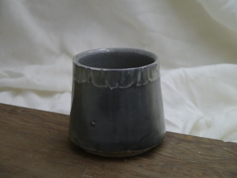 【一冬人】那座小山 - 生活食器 陶器 陶杯 酒杯 咖啡杯 茶杯 - 其他杯子 - 陶 绿色