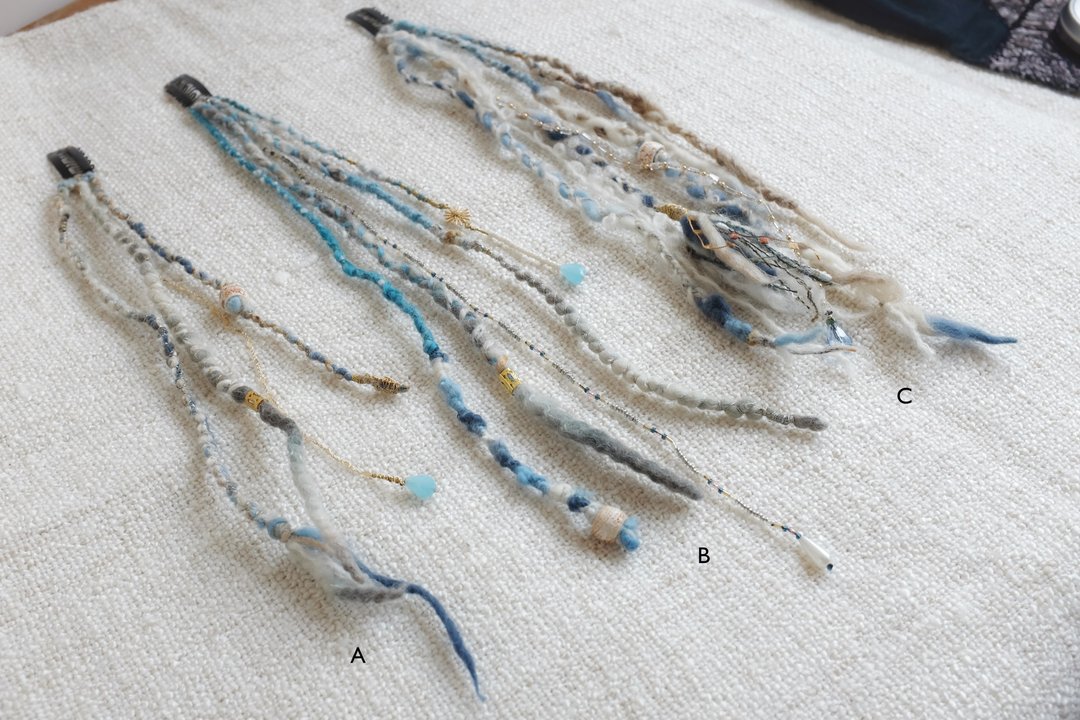 吉普塞脏辫 发夹 Gypsy hair Clip (Golden Blue M) - 发饰 - 羊毛 蓝色