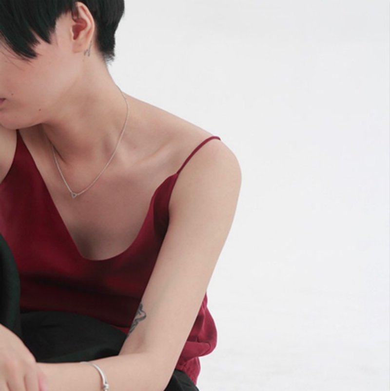 酒红色 法式细肩带优雅小吊带 双层铜氨丝 内搭必备 七色可选  - 女装背心 - 丝．绢 红色