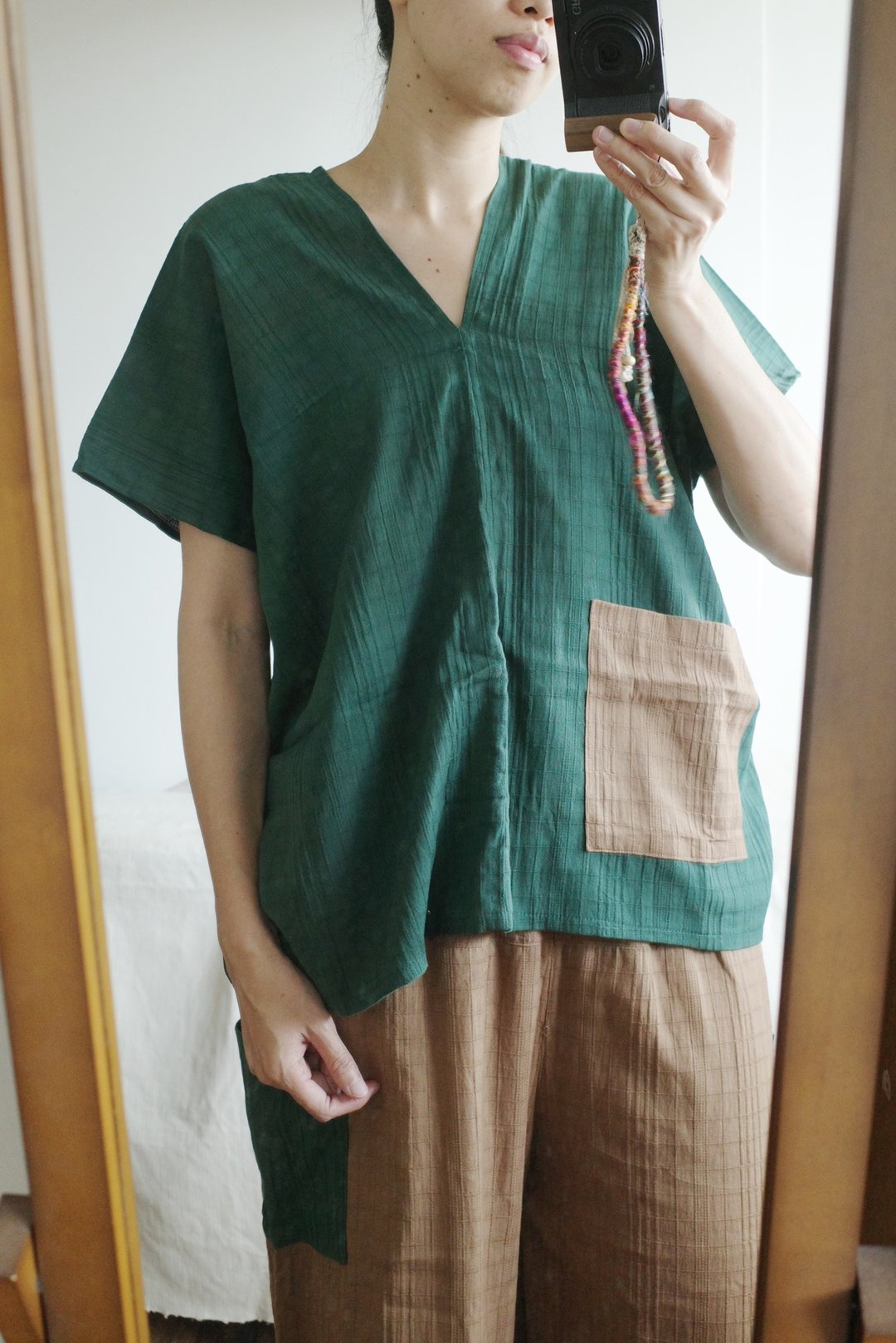 泰国纯棉织纹口袋直身上衣 两色 - 女装上衣 - 棉 