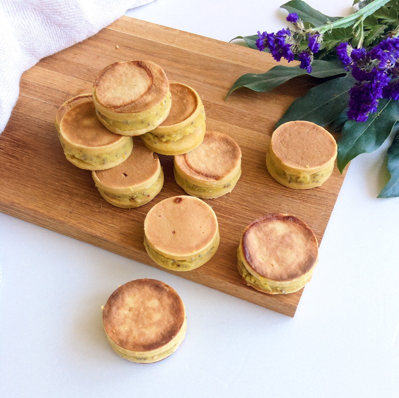 毛孩系列 • 专为狗狗设计的小点心 南瓜/地瓜车轮饼 一份10颗 - 手工饼干 - 新鲜食材 金色