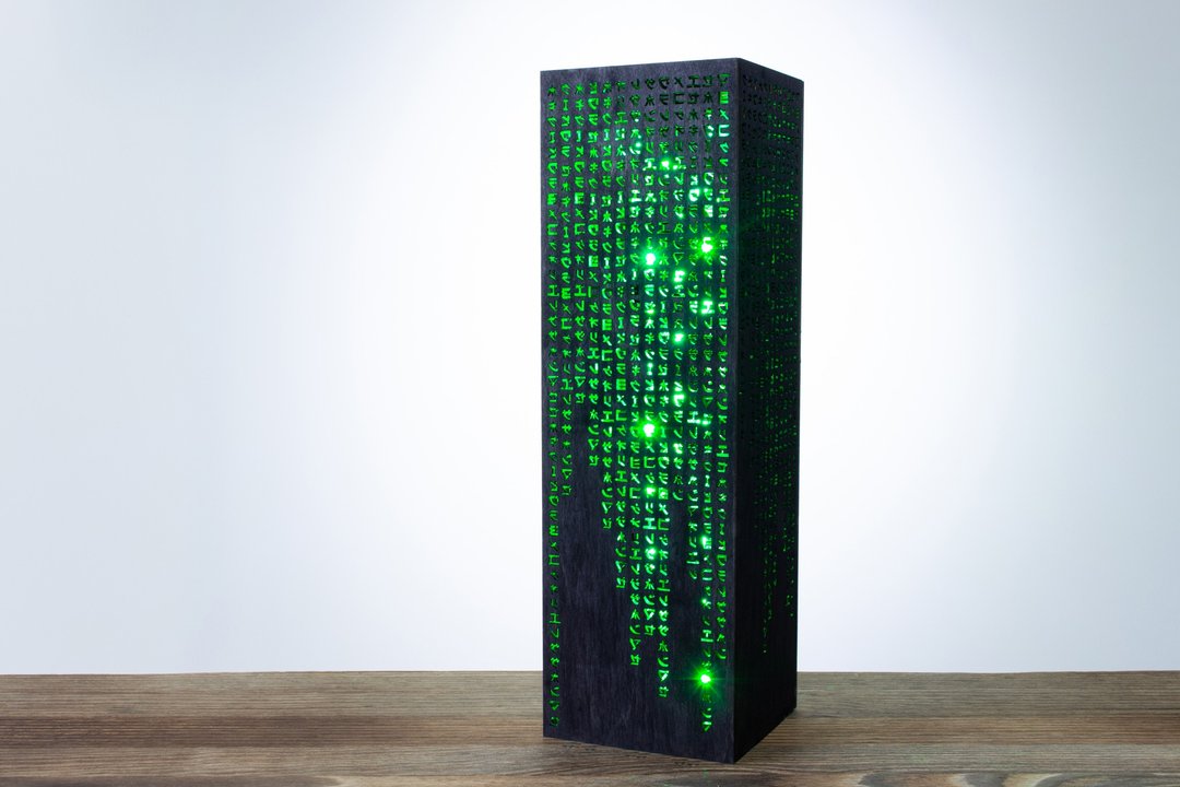 绿色数位程式码 LED 台灯 - 赛博庞克科幻风格书桌灯 - 灯具/灯饰 - 木头 黑色