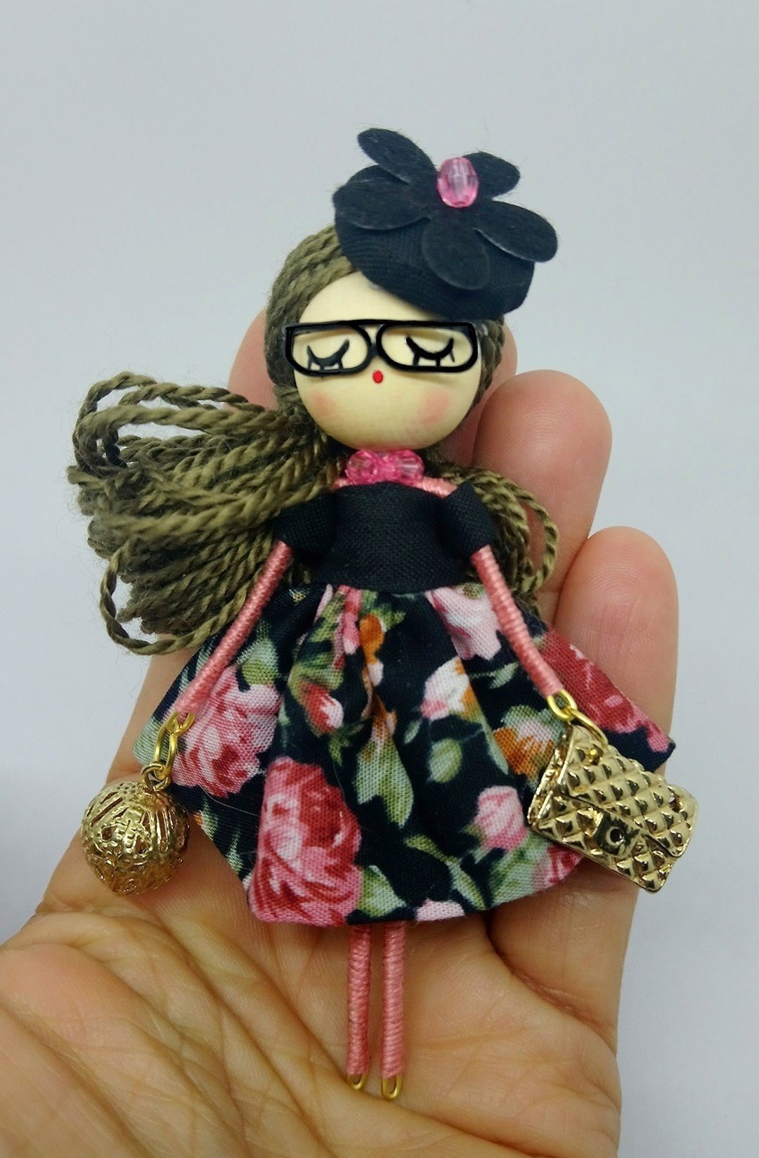 Brooch doll Mery - 胸针 - 木头 黑色