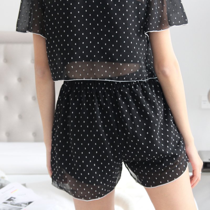 黑色珍珠雪纺纱短裤 (Black Pearl Shorts) - 女装长裤 - 其他材质 黑色