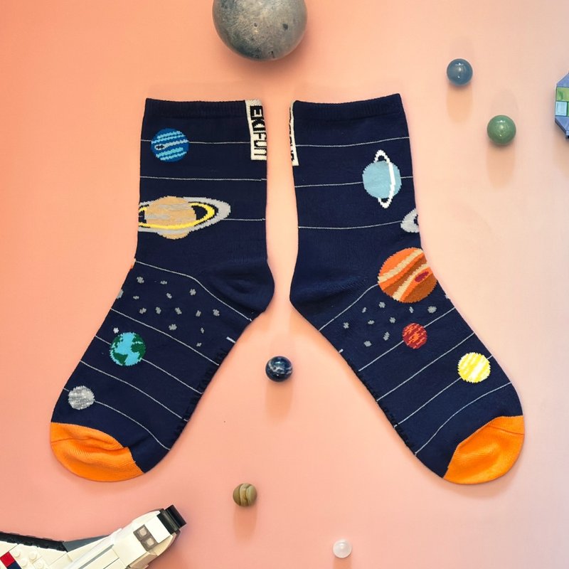 台湾制造 Coolmax顶级机能袜 太阳系 99%抑菌除臭 袜子 22-30cm - 袜子 - 其他人造纤维 蓝色