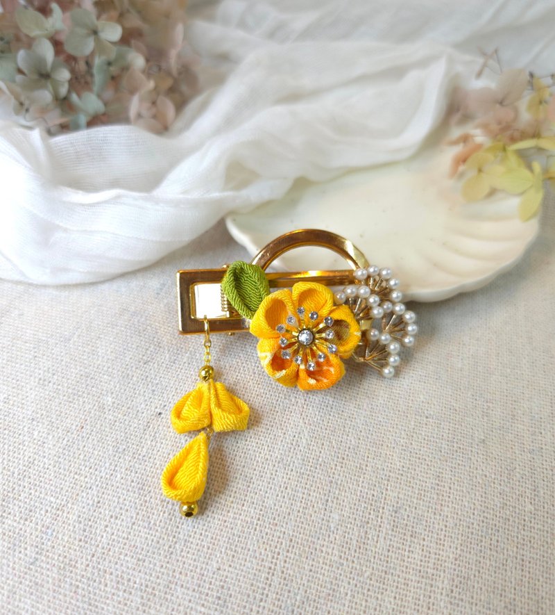 つまみ细工现代日式流苏发夹 - 发饰 - 棉．麻 黄色