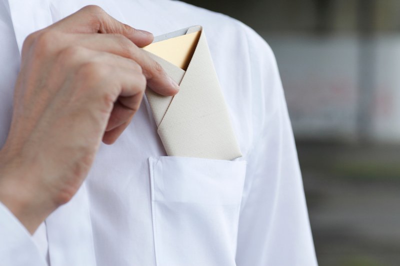 KATAMAKU 日本建材回收再制名片夹 / 卡夹 pass case（没盖） - 名片夹/名片盒 - 其他材质 白色