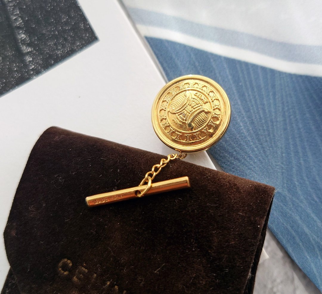 中古真品 CELINE 凹凸 凯旋门 包包挂饰挂件 扣针扣件心口针胸针 - 钥匙链/钥匙包 - 贵金属 金色
