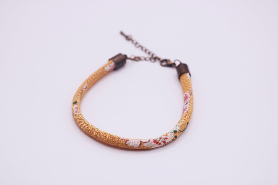 日式和风绉绸布手链　日本手工制作 - 手链/手环 - 棉 黄色