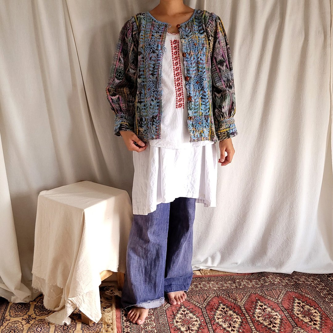 BajuTua /古着/ 墨西哥Chiapas 立体刺绣 Ikat 依卡织布开襟衫 - 女装上衣 - 棉 多色