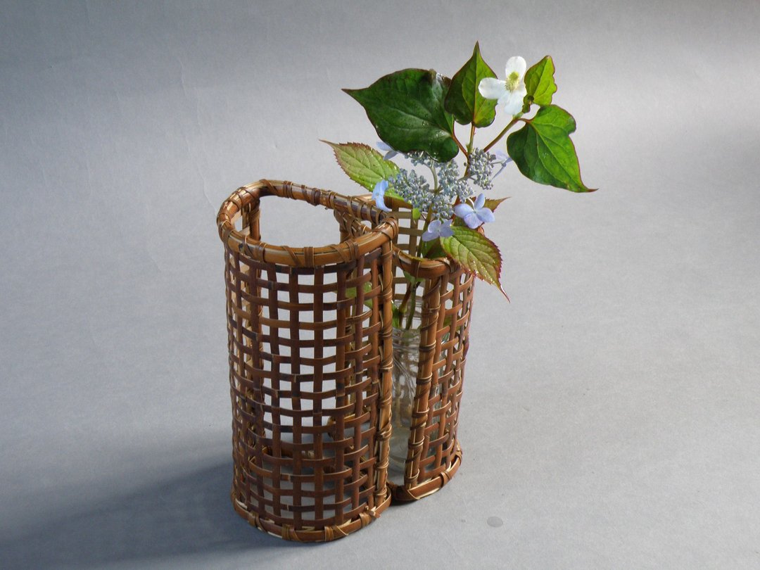 Flower basket, smoked smoke, Chishima bamboo grass, soot and bamboo - 花瓶/陶器 - 竹 咖啡色