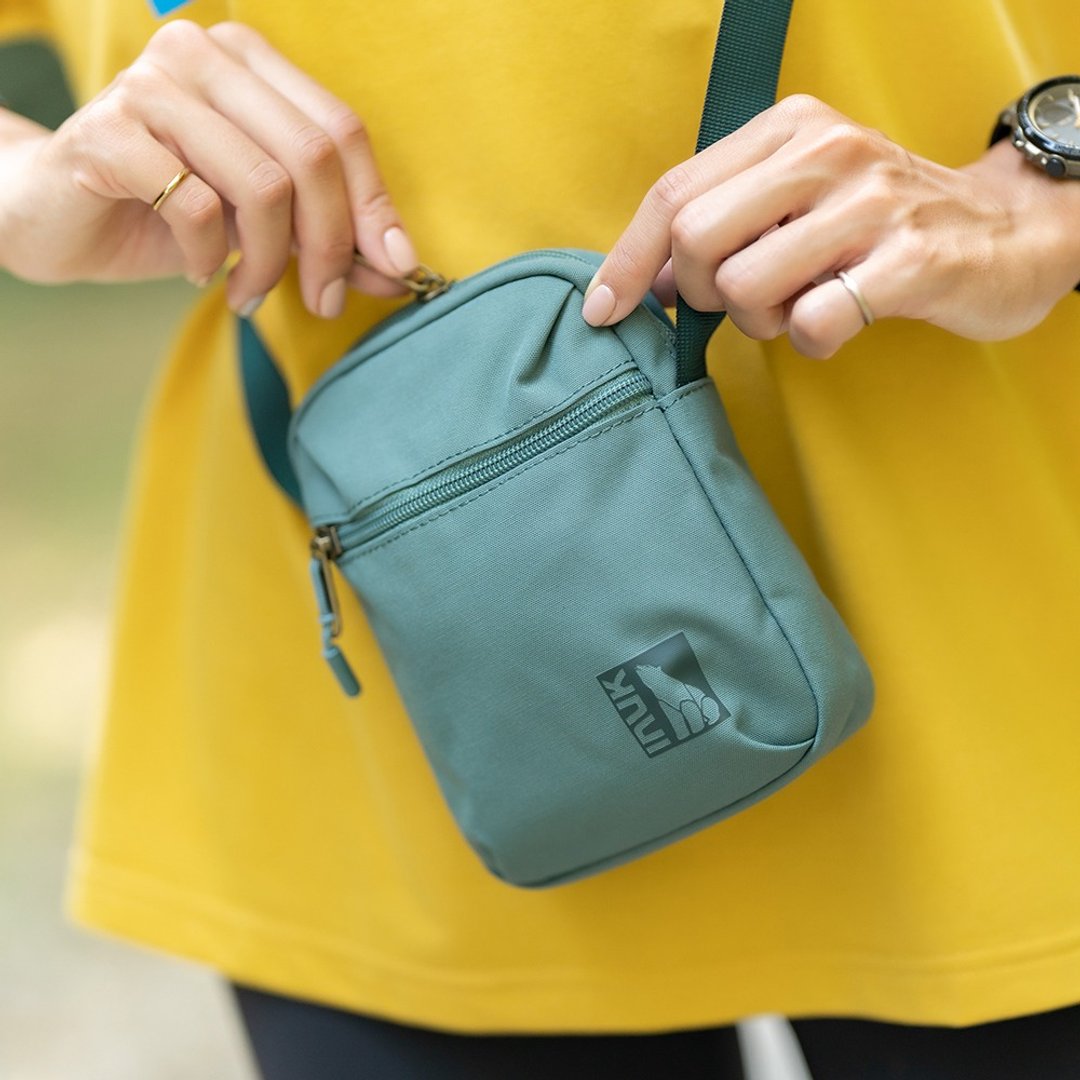环保调色板 行动小包  SLING POUCH  石英绿  1L - 侧背包/斜挎包 - 环保材料 绿色