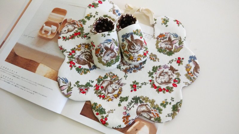 花圈兔满月礼 弥月 婴儿鞋+婴儿围兜 - 童装鞋 - 其他材质 咖啡色