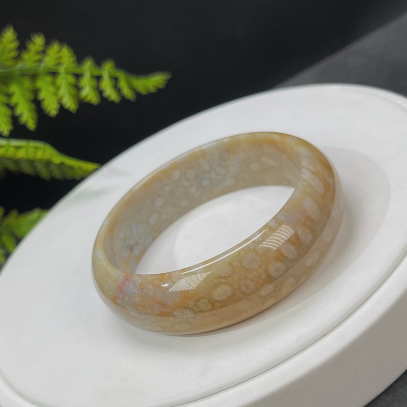 珊瑚玉手镯 54MM 冰润高瓷 橘黄灰 柠檬片飘凤尾纹 别致 花纹清晰 - 手链/手环 - 半宝石 