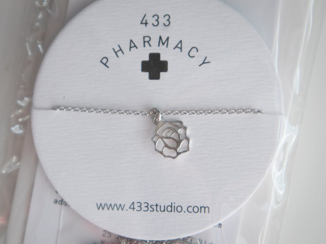 925 SILVER 镂空玫瑰 - 颈链 - 项链 - 纯银 银色
